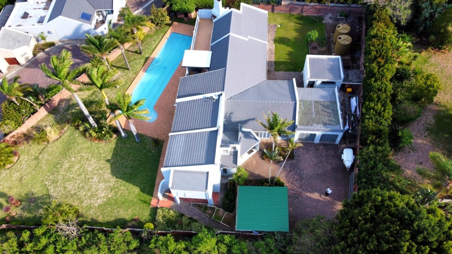 5 Bedroom Property for Sale in Beacon Bay Eastern Cape